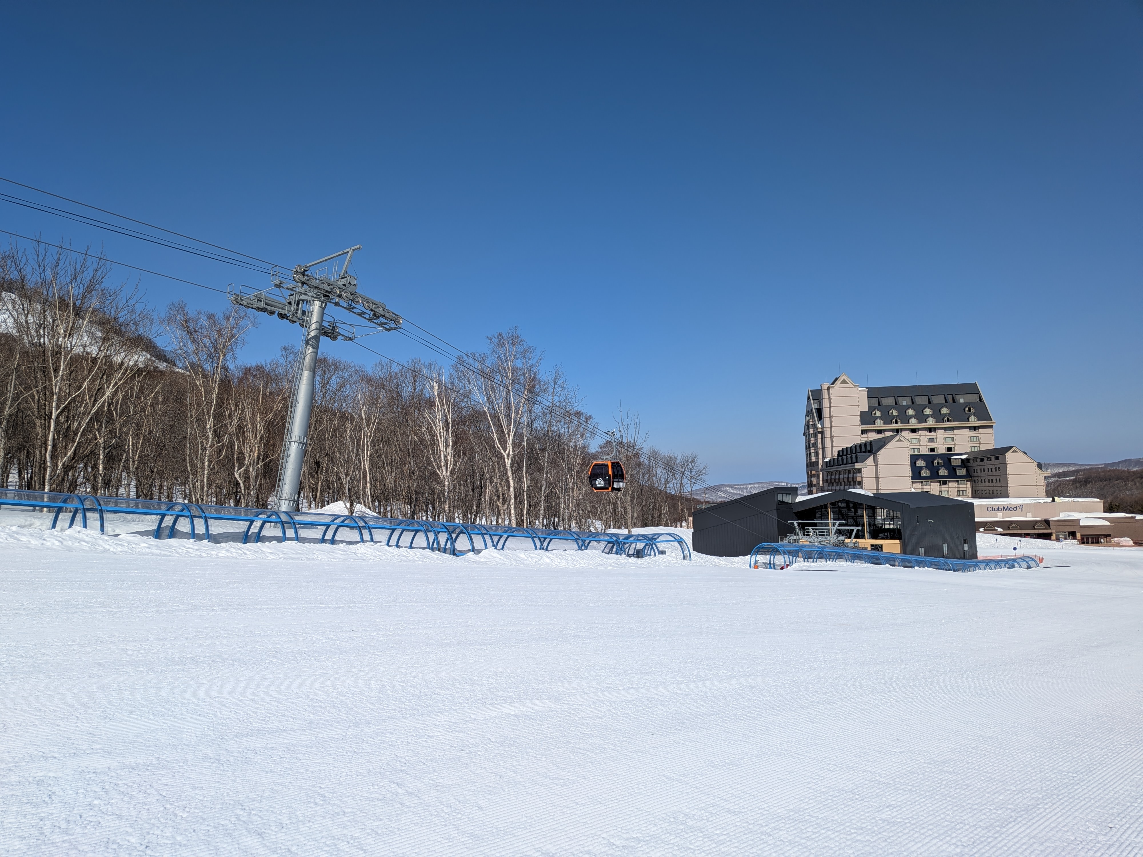 雪山の朝はゆっくり始まる、リゾートスパセラピストの1日のルーティン